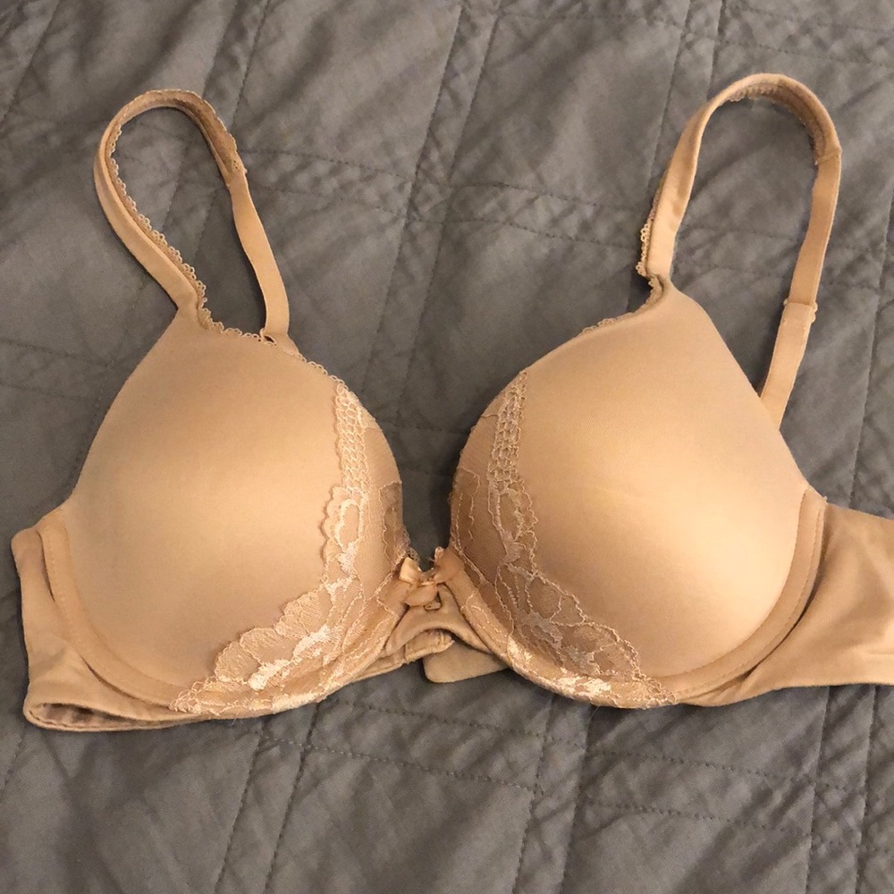 Victoria’s Secret Body Perfect Shape Bra
